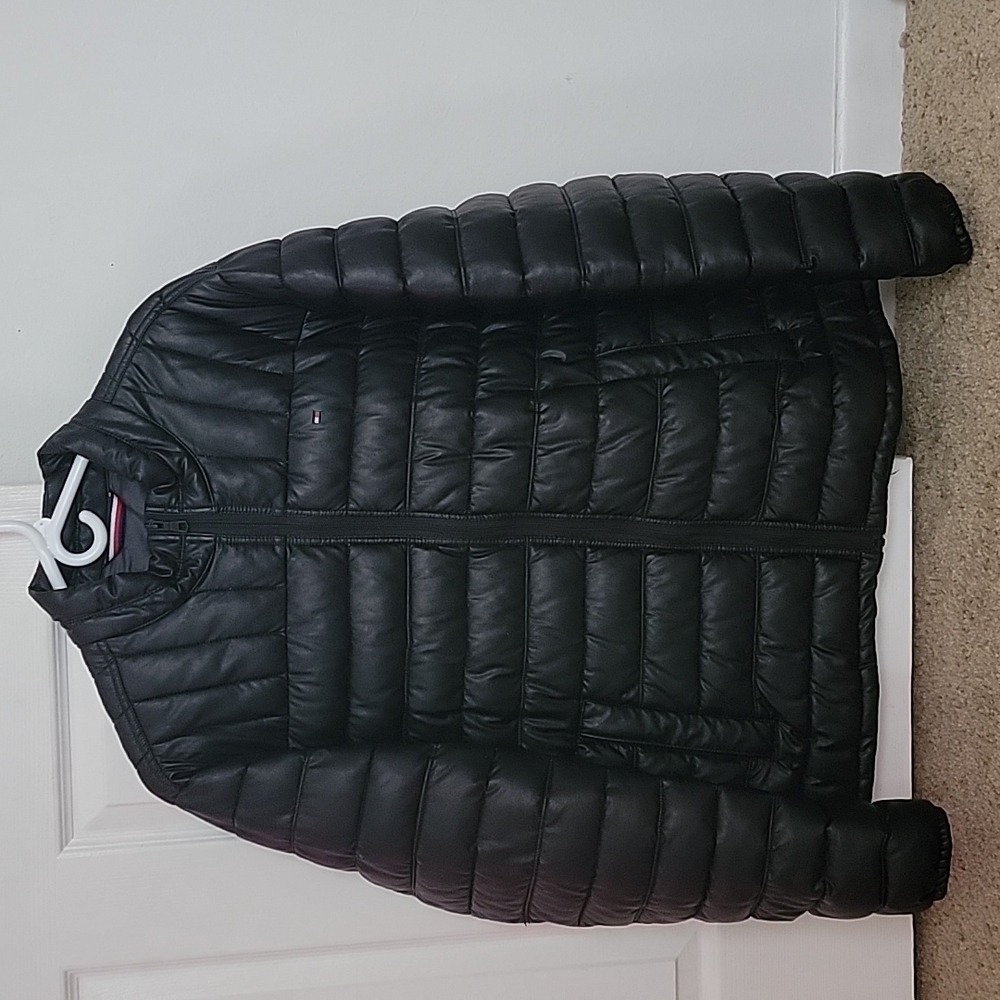 Tommy Hilfiger Bubble Jacket Size Large